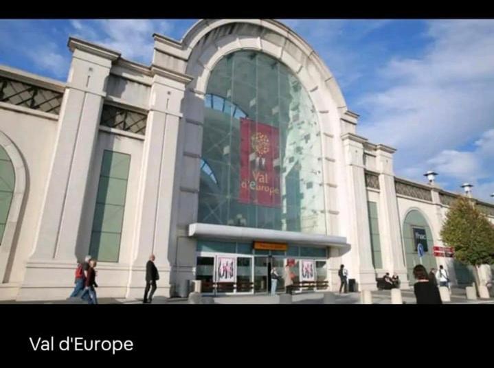 Appartement 2 Pieces 5Min Gare Val D'Europe Parking Inclus مونتِفرا المظهر الخارجي الصورة