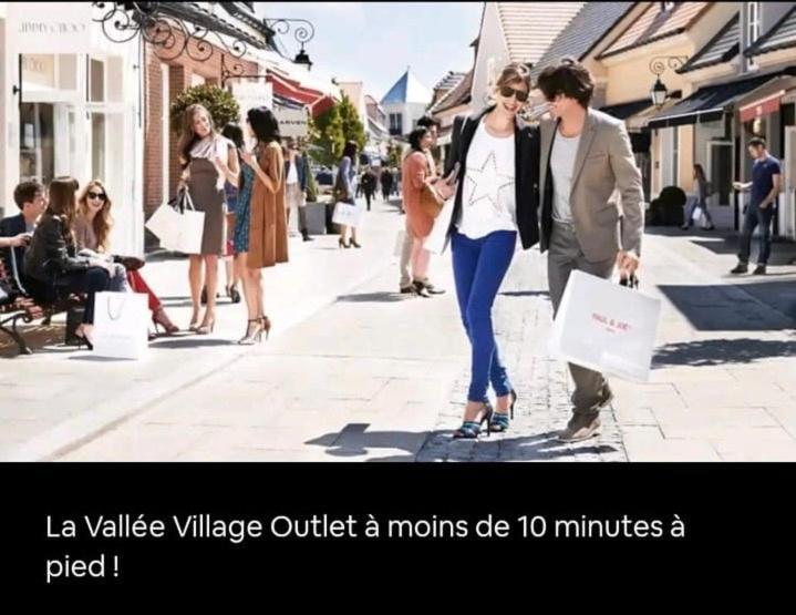 Appartement 2 Pieces 5Min Gare Val D'Europe Parking Inclus مونتِفرا المظهر الخارجي الصورة